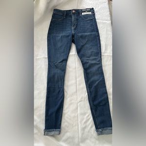 Hollister Curvy High-Rise Jegging Medium Wash Size 5R/27